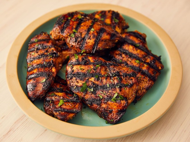 grilled chicken Tips To Sticking To Your Diet, When Dining Out
