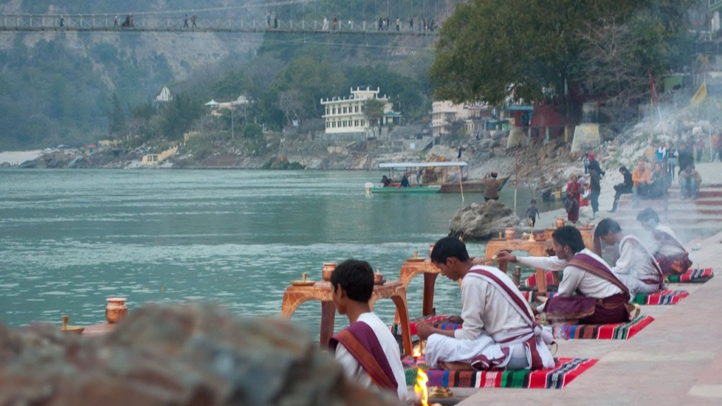 Rishikesh 10 Places To Travel In India Within Minimum Budget