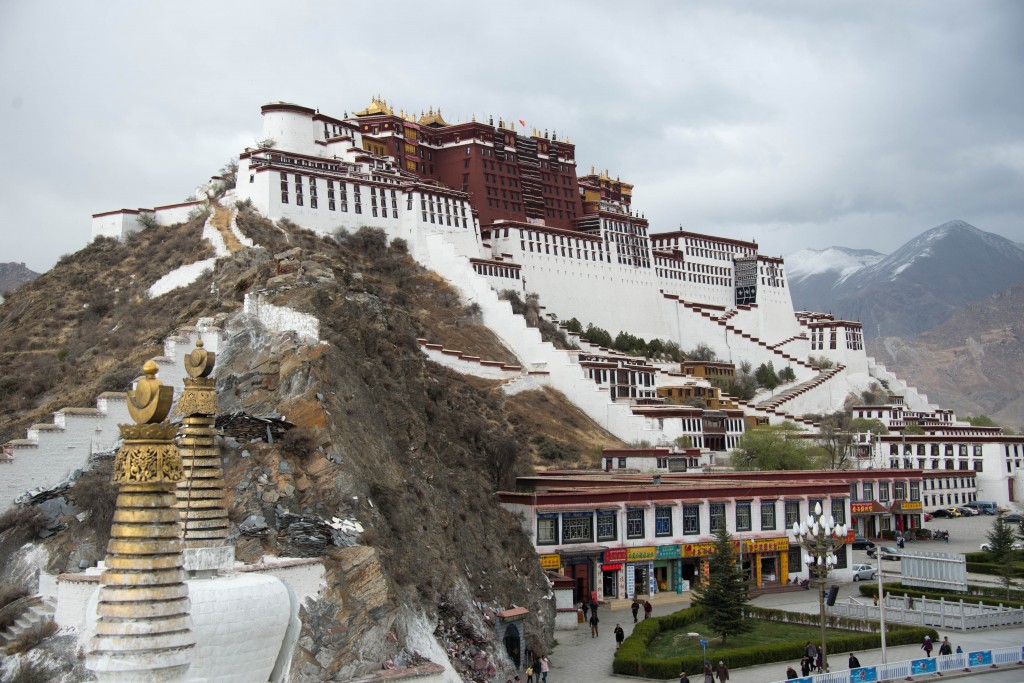 The Potala Palace, Jokhang Temple, Namtso, Yamdrok Lake Tibet, Yarlung Tsangpo Grand Canyon, Travell Tips Tibet, Traveling To Tibet, Travel Advcie Tibet, Travel Articles India