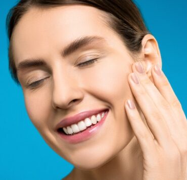 pexels shiny diamond 3762407 How To Whiten Your Teeth Like A Pro