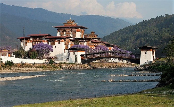 Punakha Dzong, Tiger Monestary, Gangtey Valley, Buddha Dordenma, Bhutan Guide, Bhutan Tourism, Travel Blogs India, Travel Bloggers, Travel Blogs, Bhutan Travel Guide, Bhutan Visa Price, Places To See In Bhutan