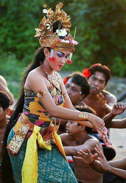 Uluwatu, Monkey Temple, Ramayan, Travel Blogs, Travel Blogs India, Travel Bloggers India, Travel Blog Articles, StyleRug, Sanjay Verma, Best Indian Fashion Blogs, Fashion Blogs India, Mens Fashion Blogs, Uluwatu Temple Indonesia