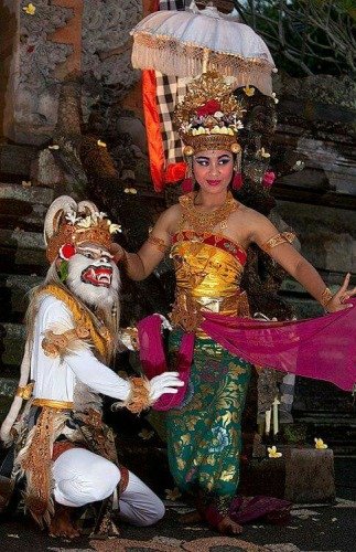 Uluwatu, Monkey Temple, Ramayan, Travel Blogs, Travel Blogs India, Travel Bloggers India, Travel Blog Articles, StyleRug, Sanjay Verma, Best Indian Fashion Blogs, Fashion Blogs India, Mens Fashion Blogs, Uluwatu Temple Indonesia