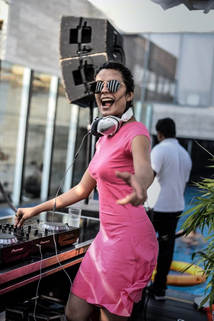 Female DJ in Pune, Female DJ India, Female DJ Mixing, Female Dj attire, Female DJ agency, Female DJ SOng, Stylerug, Eshna, Virat Kohli, Priya Chakraborty, Hot Indian Models, Hot Models India, Top Female DJs, Hot Female DJs, Best Female Djs