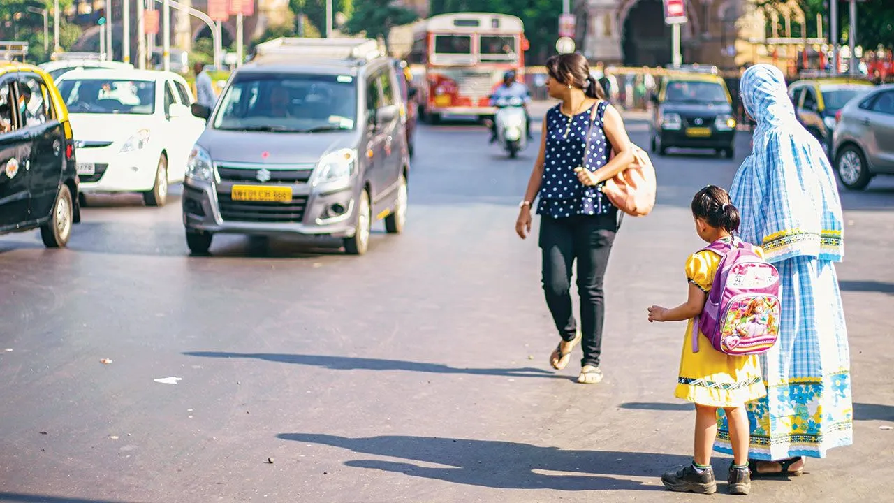 roads india How to Cross the Indian Roads: Navigating the Chaos with Caution